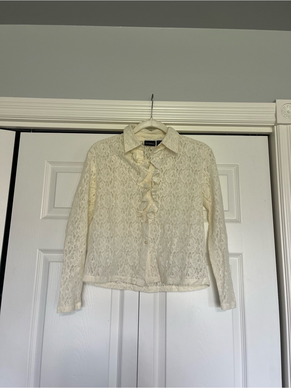 Vintage Cream Lace Ruffle Front Blouse